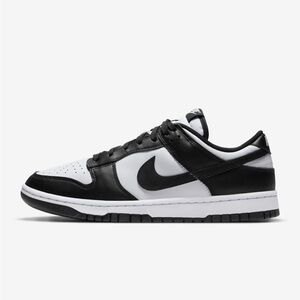 Nike Men's Black and White Low-Top Sneakers